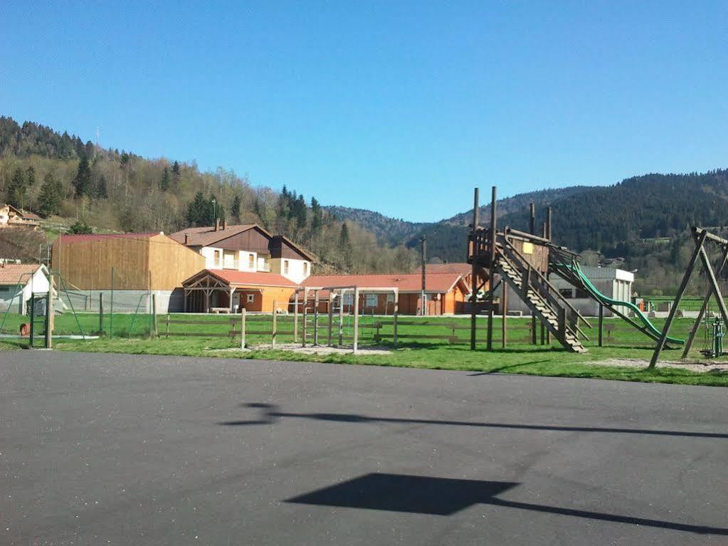 Hotel Les Bruyeres ว็องทรง ภายนอก รูปภาพ